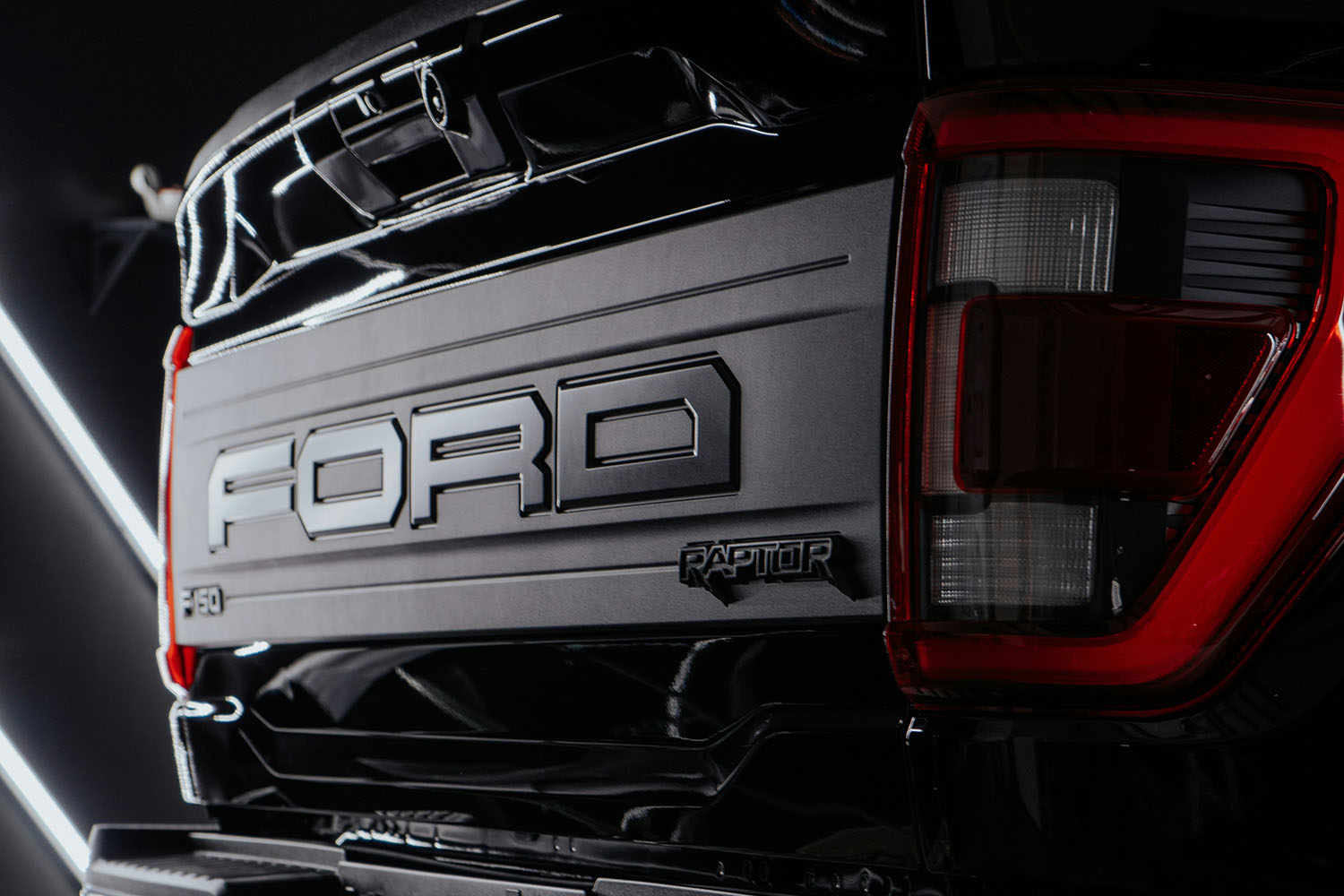 fordf150-2_bg.jpg